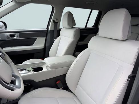 New 2026 Hyundai Santa Fe SE image 14