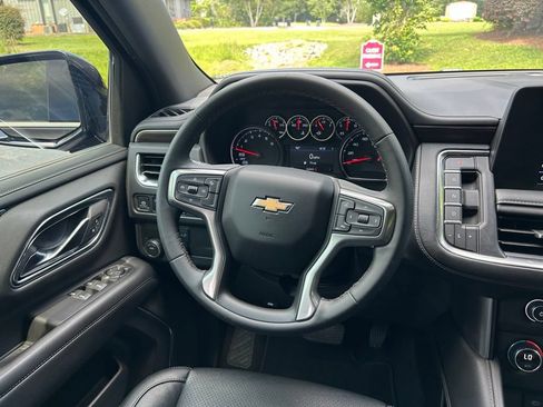 Used 2024 Chevrolet Tahoe LS RWD image 25
