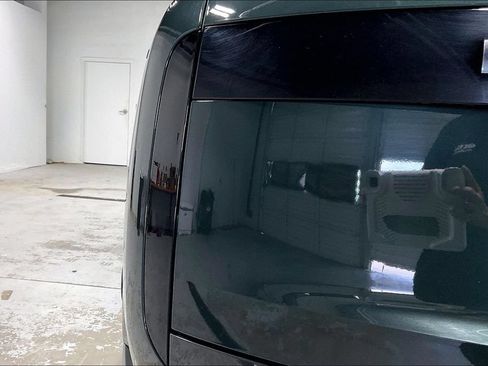 Used 2025 Land Rover Range Rover SE AWD/4WD image 38
