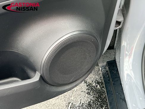 Used 2022 Nissan Kicks SR w/ Interior Electronics Package image 23