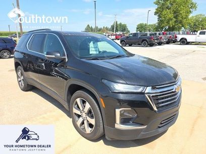 Used 2023 Chevrolet Traverse LT w/ LT Premium Package