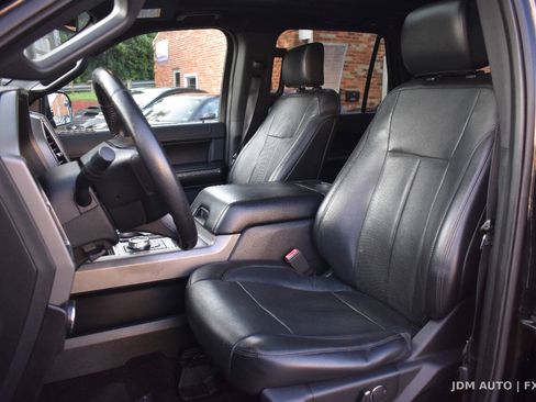 Used 2018 Ford Expedition Max XLT AWD/4WD image 12