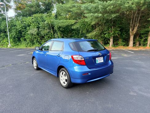 Used 2009 Toyota Matrix FWD image 7