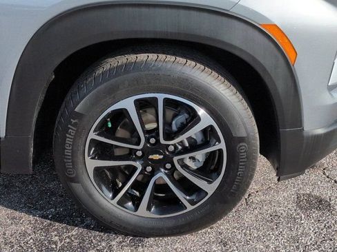 Used 2025 Chevrolet TrailBlazer LT w/ Driver Confidence Package FWD image 10