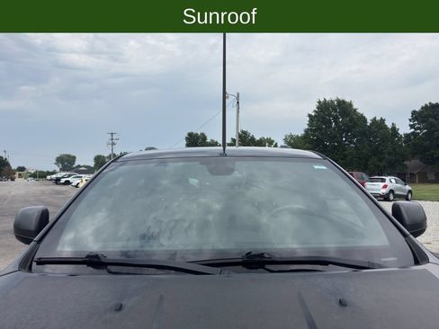 Used 2018 Jeep Grand Cherokee Trailhawk AWD/4WD image 25
