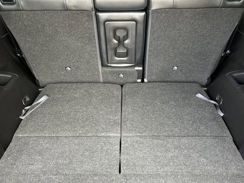 Used 2024 Mitsubishi Outlander SE image 14