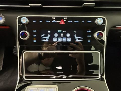 Used 2025 Genesis GV80 2.5T Standard AWD/4WD image 22