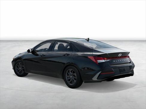 New 2026 Hyundai Elantra Blue image 5