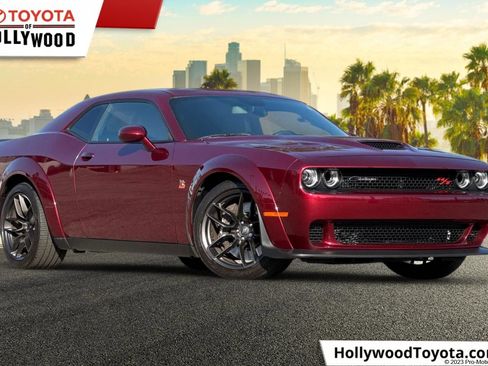 Used 2022 Dodge Challenger R/T Scat Pack RWD image 1