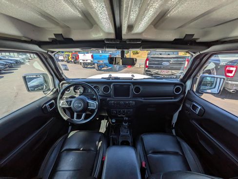Used 2021 Jeep Wrangler Unlimited Sahara w/ Uconnect 4C Nav & Sound Group AWD/4WD image 9
