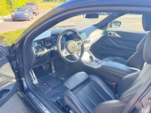 Used 2023 BMW 430i xDrive Coupe w/ M Sport Package AWD/4WD image 10