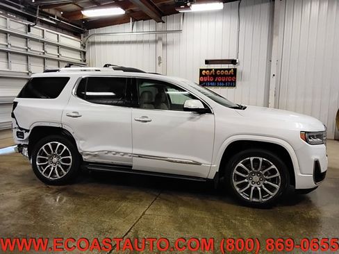 Used 2023 GMC Acadia Denali w/ Trailering Package AWD/4WD image 2