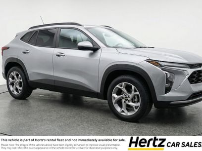 Used 2025 Chevrolet Trax LT