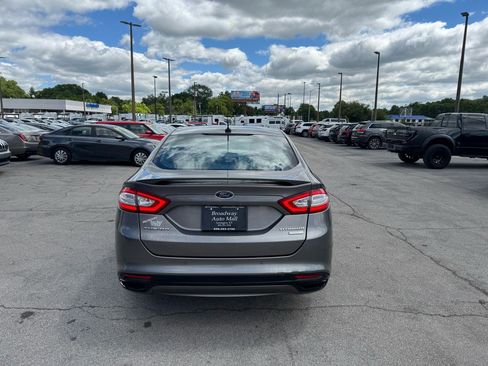 Used 2013 Ford Fusion Titanium w/ Titanium Driver Assist Pkg FWD image 4