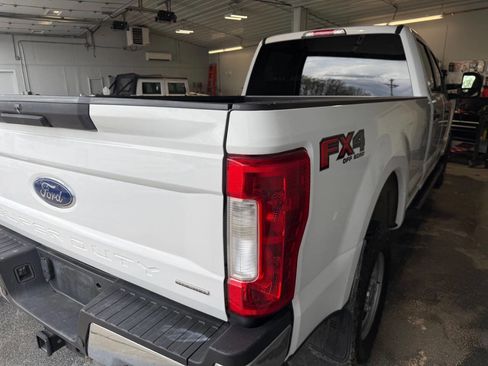 Used 2018 Ford F350 XLT w/ XLT Value Package AWD/4WD image 5