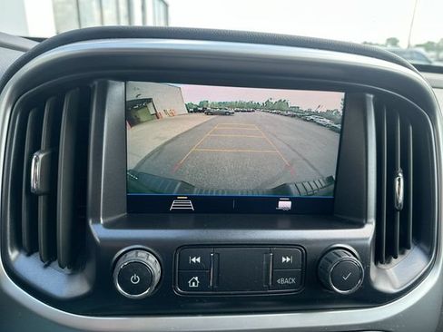 Used 2022 Chevrolet Colorado LT w/ Safety Package AWD/4WD image 23