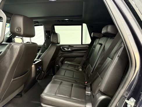 Used 2022 Chevrolet Tahoe Z71 w/ Luxury Package image 16