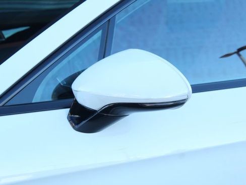 Used 2018 Porsche Panamera 4 image 14