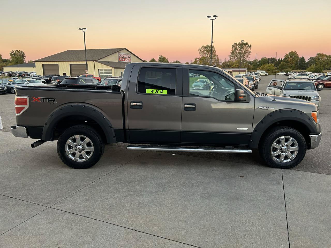 Used 2014 Ford F150 XLT w/ XTR Package AWD/4WD image 4