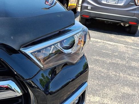 Used 2022 Toyota 4Runner Limited AWD/4WD image 9