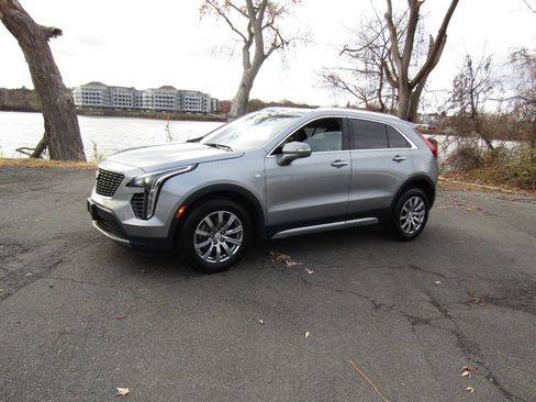 Used 2023 Cadillac XT4 Premium Luxury w/ Cold Weather Package image 40