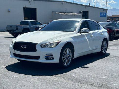 Used 2017 INFINITI Q50 3.0t Premium RWD image 8