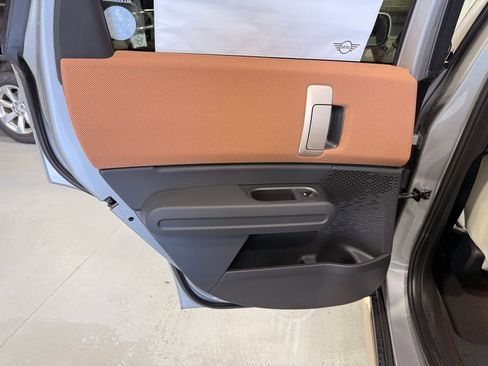 Used 2025 MINI Cooper Countryman S w/ Comfort Package Max image 19