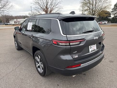 Used 2025 Jeep Grand Cherokee L Limited w/ Luxury Tech Group II image 3