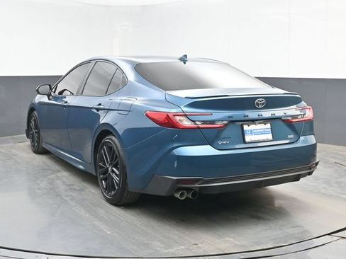 Used 2025 Toyota Camry SE w/ Convenience Package FWD image 7