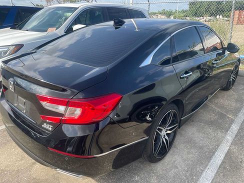 Used 2021 Honda Accord Touring image 4