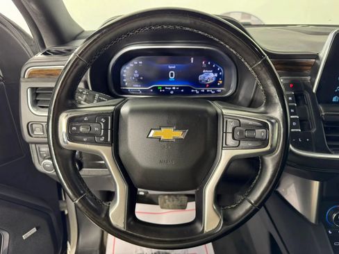 Used 2023 Chevrolet Suburban Premier AWD/4WD image 13