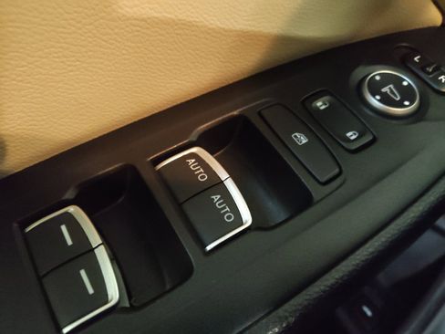 Used 2018 Honda Accord EX-L image 27