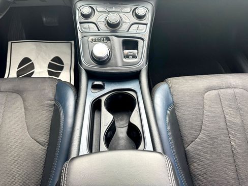Used 2015 Chrysler 200 S image 14