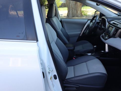 Used 2013 Toyota RAV4 Limited FWD image 22