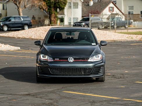 Used 2016 Volkswagen GTI SE image 2