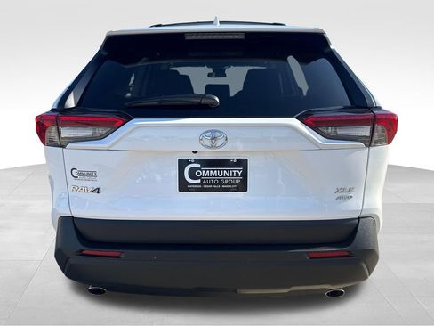 Used 2025 Toyota RAV4 XLE w/ Convenience Package AWD/4WD image 5