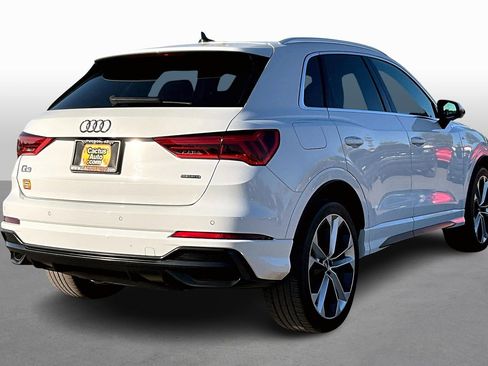 Used 2019 Audi Q3 2.0T Premium Plus image 2