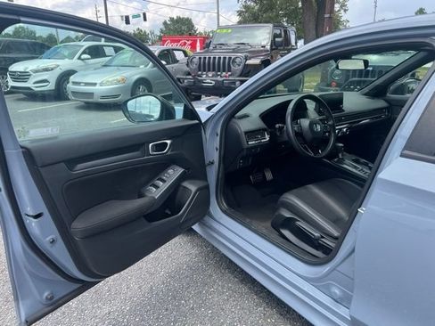 Used 2024 Honda Civic Sport image 8
