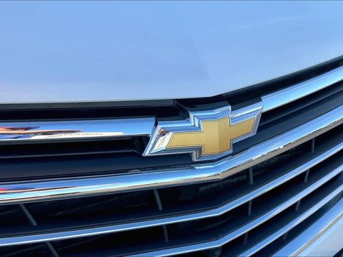 Used 2018 Chevrolet Equinox Premier image 29