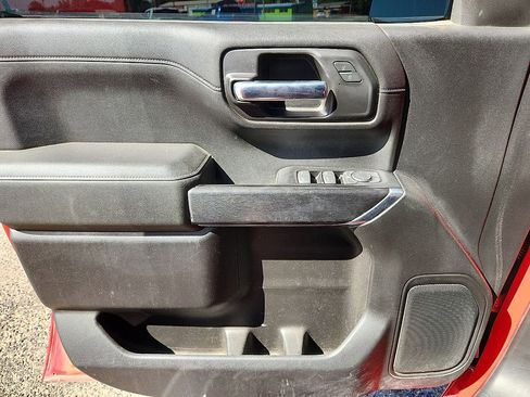 Used 2019 Chevrolet Silverado 1500 LT w/ Texas Edition image 7