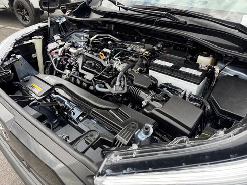 Certified 2026 Toyota Corolla Cross XLE FWD image 22