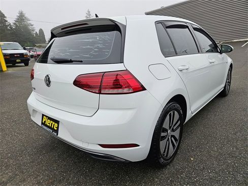 Used 2017 Volkswagen e-Golf SE w/ DC Fast Charging Package image 5