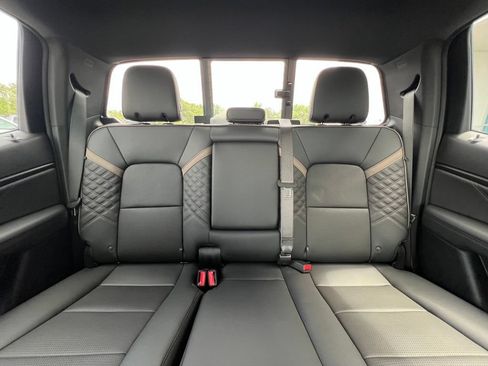 New 2026 GMC Canyon Denali AWD/4WD image 11