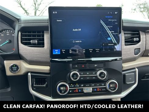 Used 2024 Ford Expedition Limited image 14