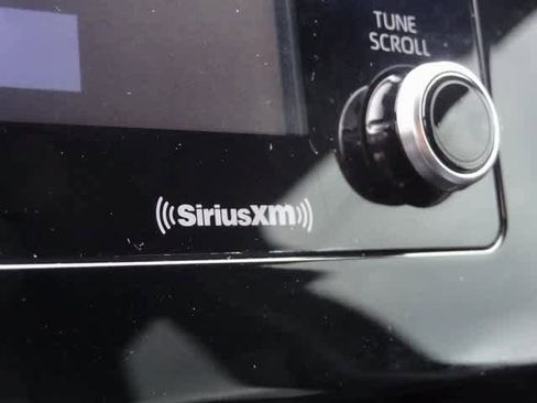 Used 2021 Toyota Camry SE image 22