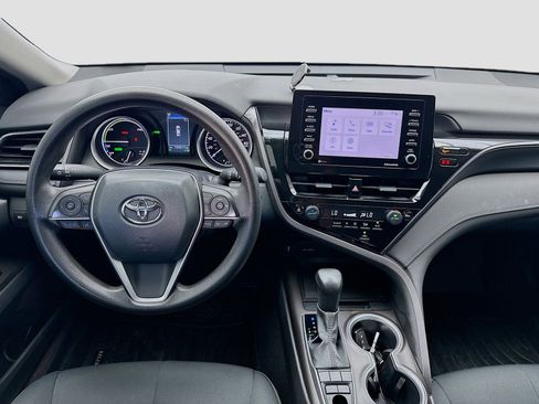 Used 2024 Toyota Camry LE FWD image 14