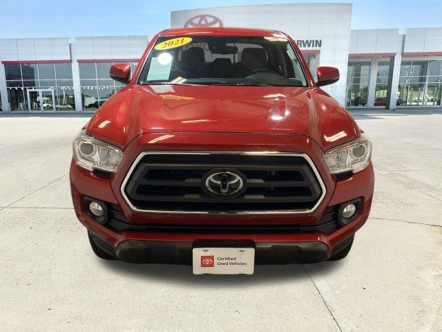 Used 2021 Toyota Tacoma SR5 w/ Technology Package AWD/4WD image 30