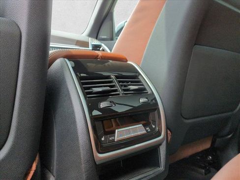Used 2024 BMW X5 xDrive40i w/ Executive Package AWD/4WD image 18