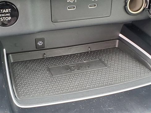 Certified 2025 Nissan Rogue SL w/ SL Premium Package image 37