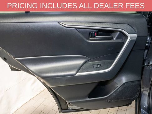 Used 2025 Toyota RAV4 LE AWD/4WD image 8